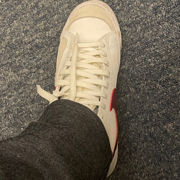 Blazer Mid 77 - Picture 2 of 4